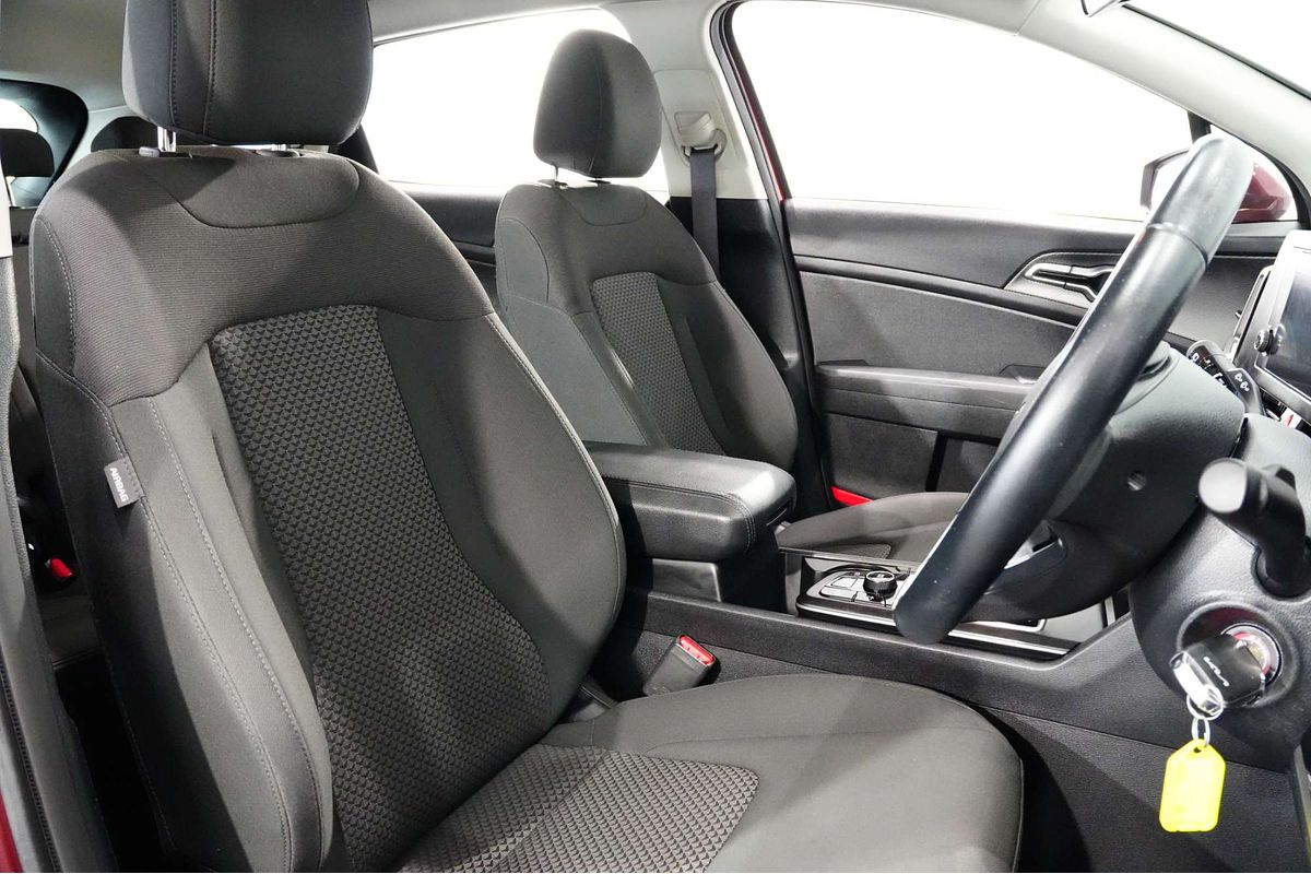 2024 Kia Sportage S NQ5