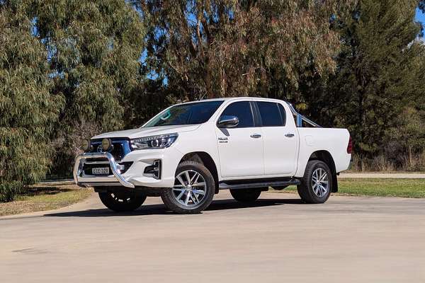 2019 Toyota Hilux SR5 GUN126R