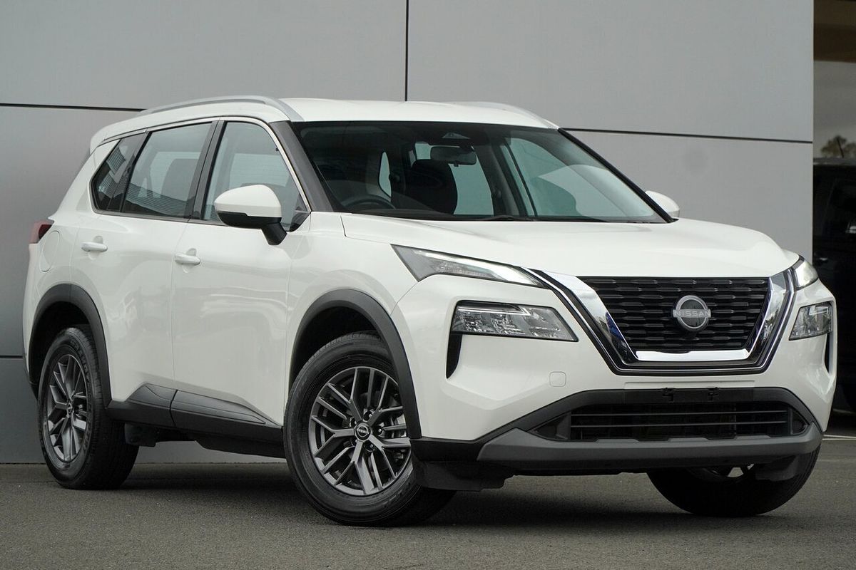 2024 Nissan X-TRAIL ST T33