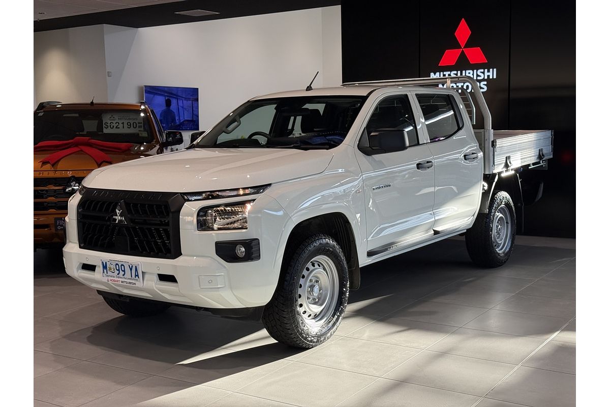 2025 Mitsubishi MV Triton GLX 2.4L D 6A/T 4X4 DC CC withTow Pack 2025 Mitsubishi MV Triton GLX 2.4L D 6A/T 4X4 DC CC withTow Pack