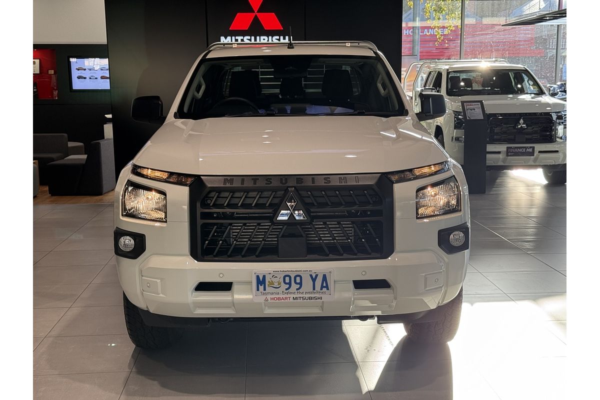 2025 Mitsubishi Triton GLX MV 4X4
