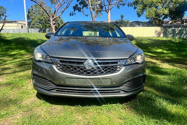 2018 Holden Astra RS-V BK thumb-2