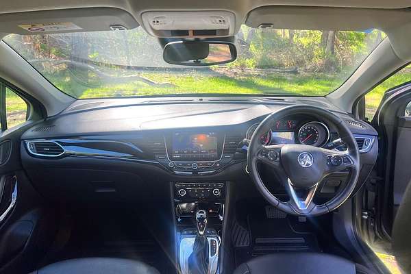 2018 Holden Astra RS-V BK thumb-8