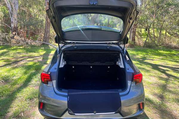 2018 Holden Astra RS-V BK thumb-11