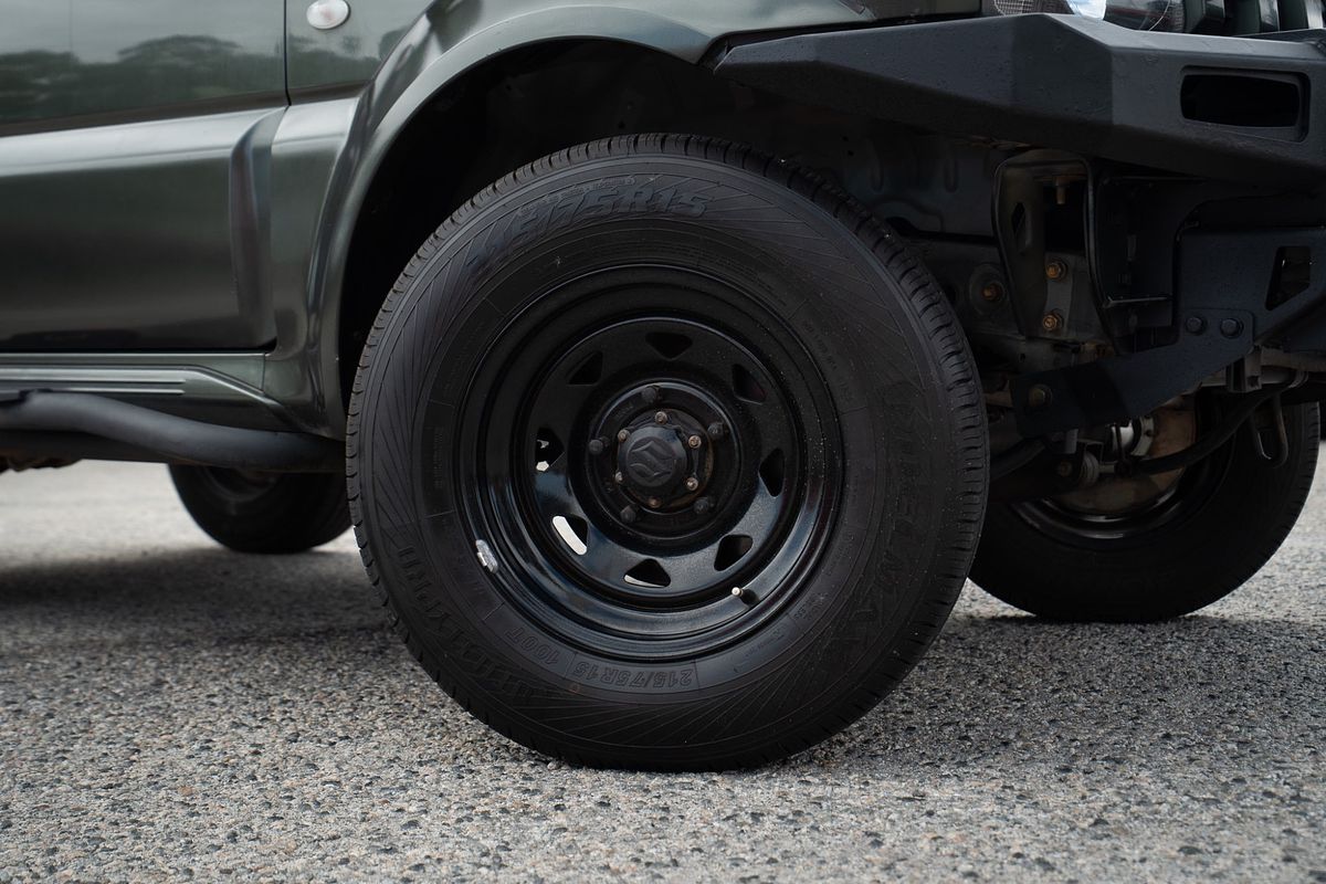 2015 Suzuki Jimny Sierra SN413 T6