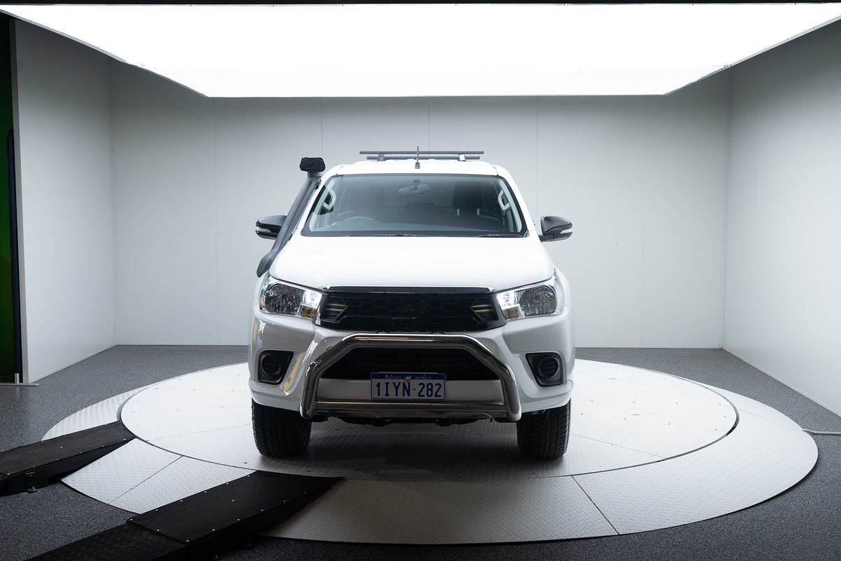 2017 Toyota Hilux SR GUN126R 4X4