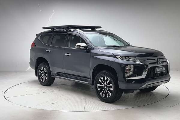 2022 Mitsubishi Pajero Sport Exceed QF thumb-1