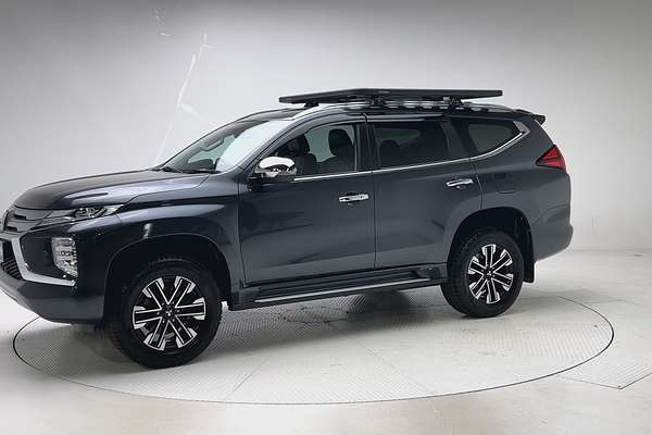 2022 Mitsubishi Pajero Sport Exceed QF thumb-3