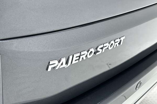 2022 Mitsubishi Pajero Sport Exceed QF thumb-21