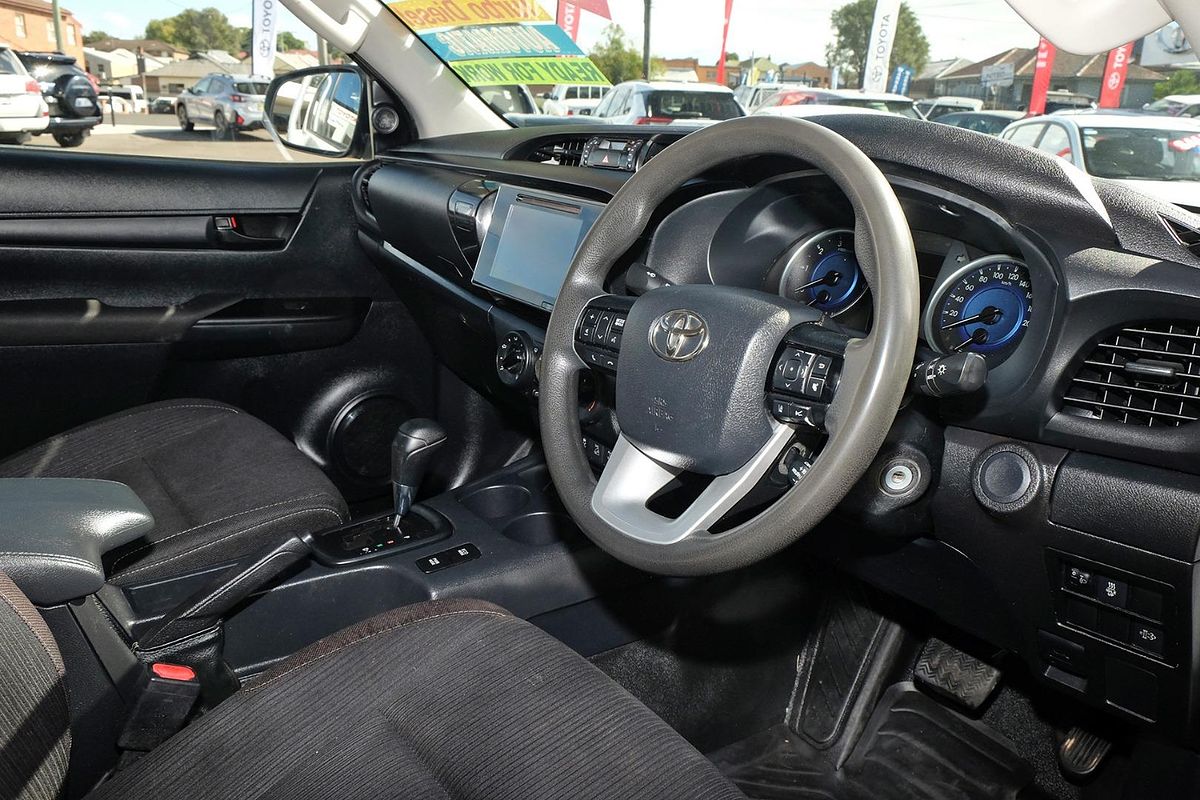 2020 Toyota Hilux SR GUN126R 4X4