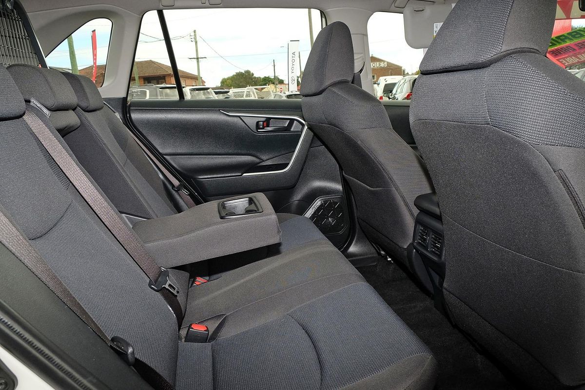 2020 Toyota RAV4 GX AXAH54R