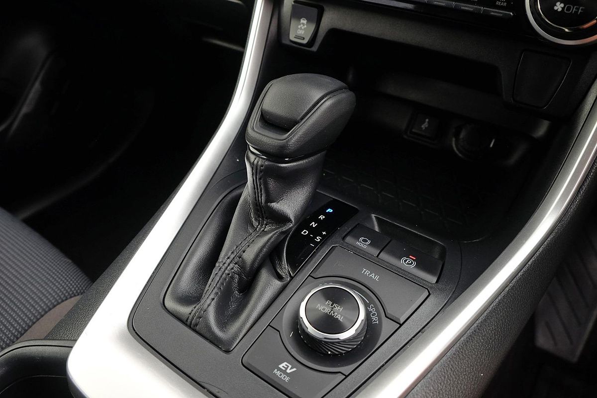 2020 Toyota RAV4 GX AXAH54R