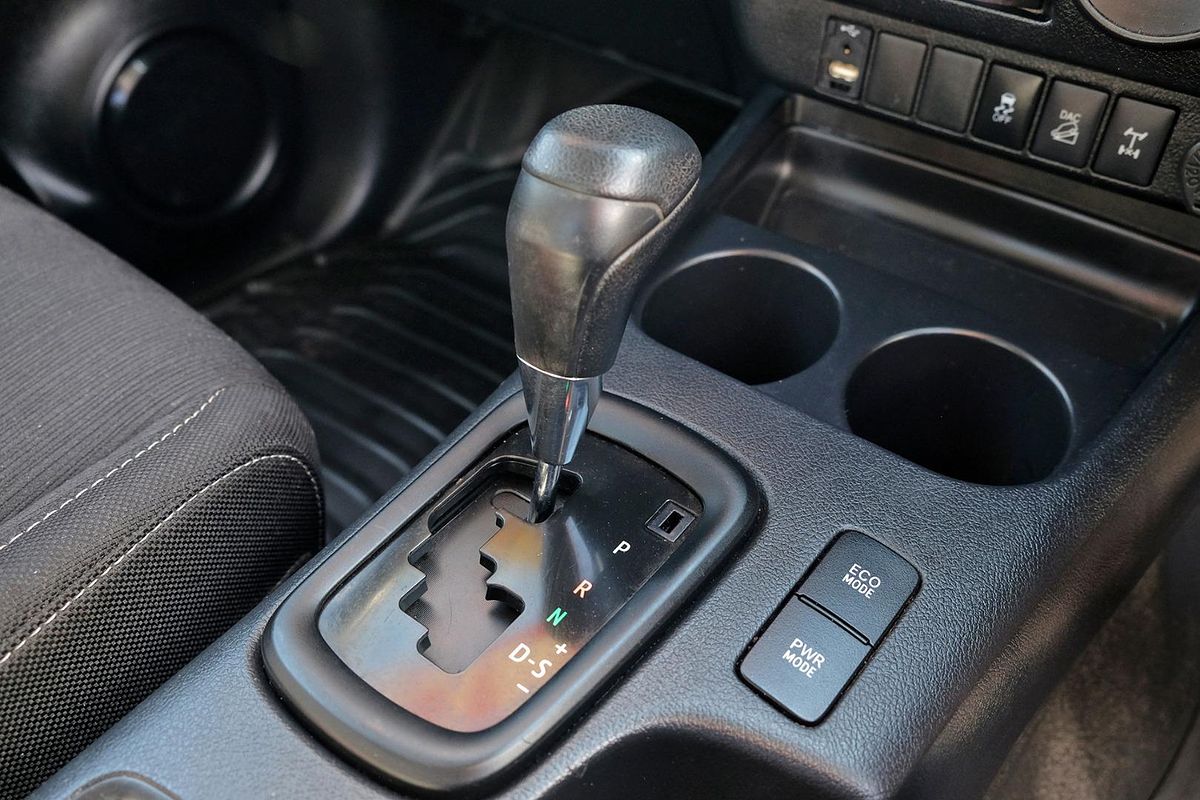 2020 Toyota Hilux SR GUN126R 4X4