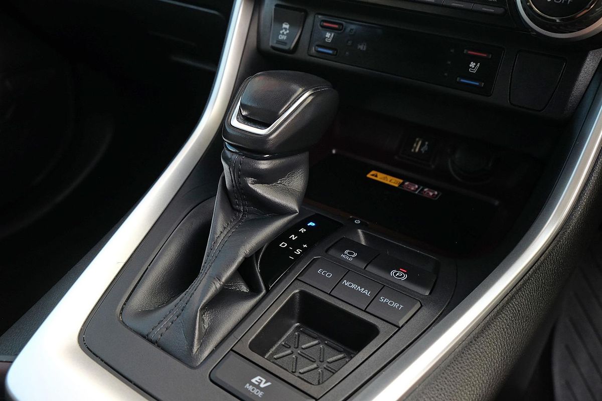 2024 Toyota RAV4 Cruiser AXAH52R