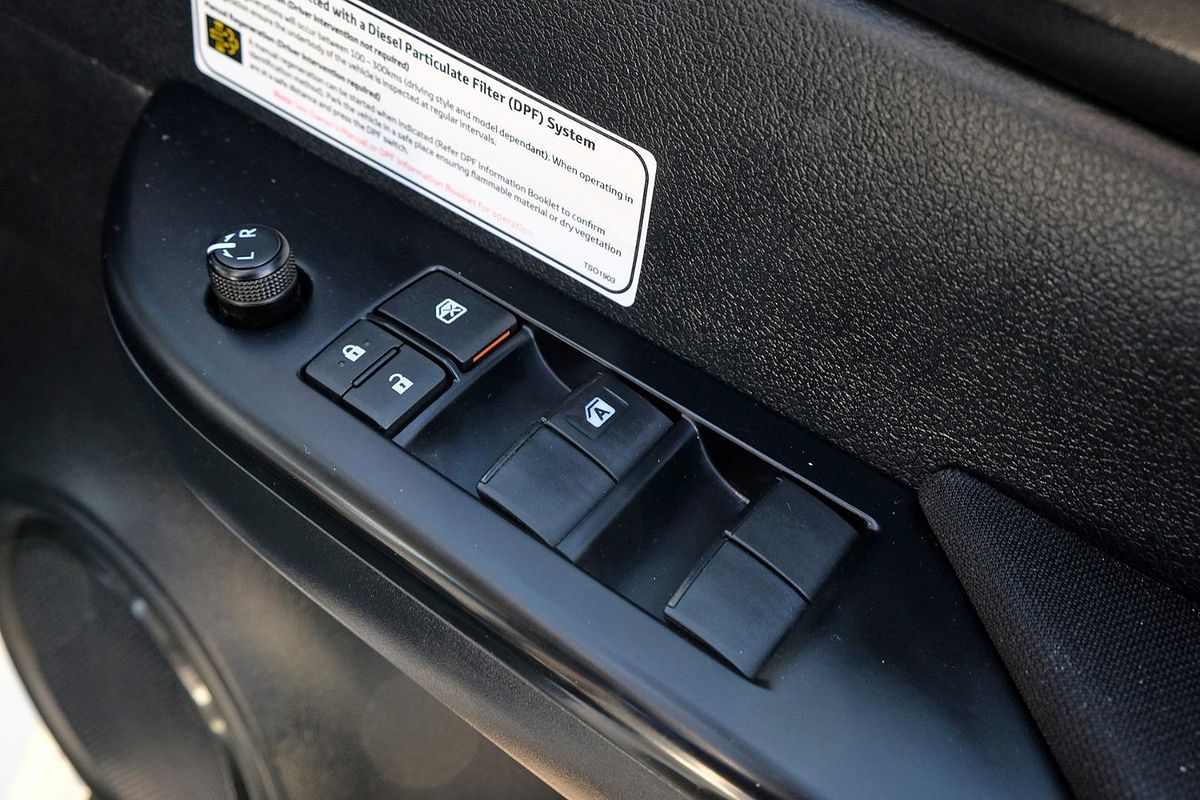 2020 Toyota Hilux SR GUN126R 4X4