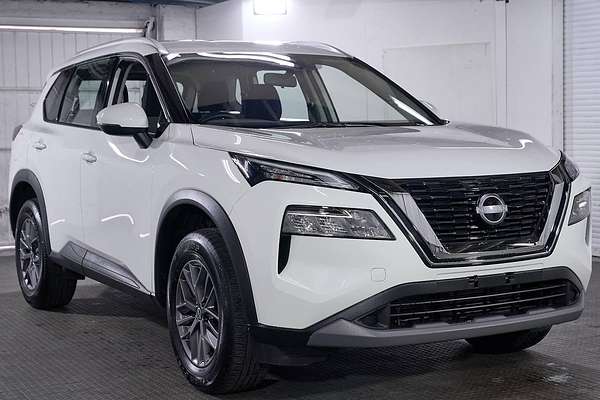 2025 Nissan X-TRAIL ST T33
