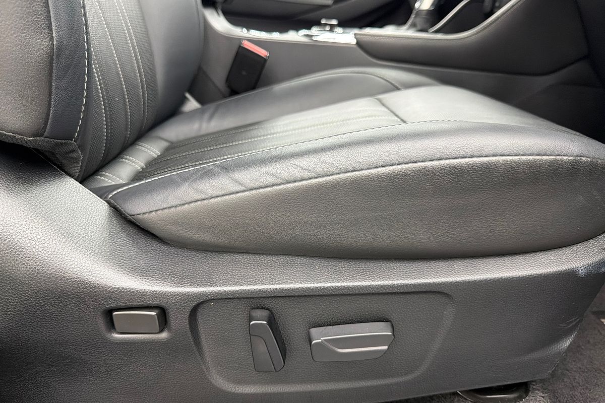 2024 Isuzu MU-X LS-T