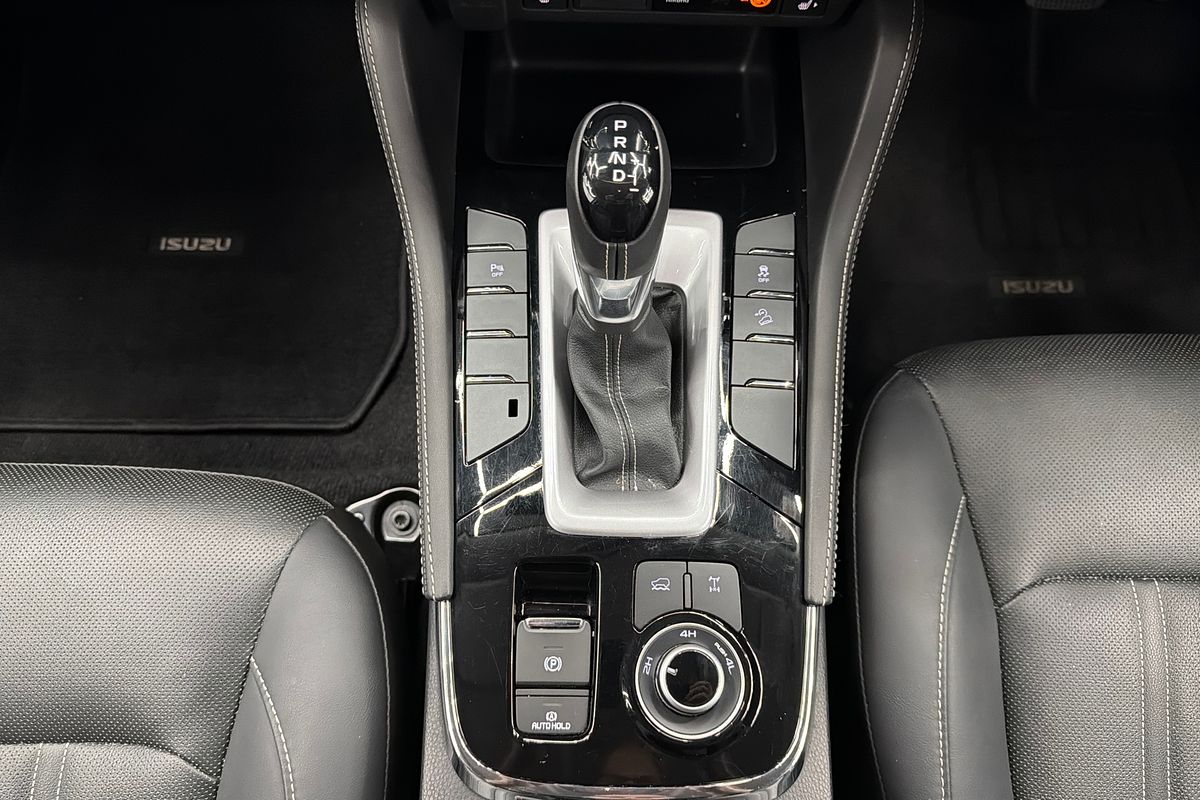 2024 Isuzu MU-X LS-T