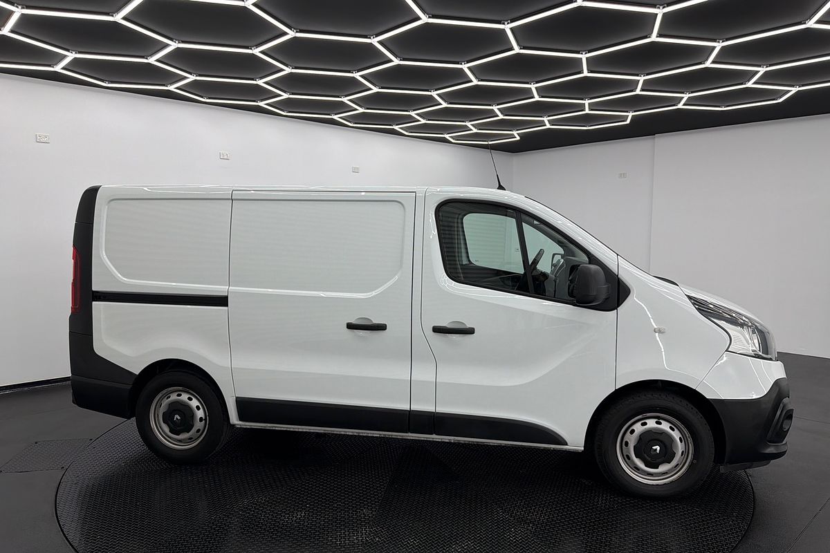 2018 Renault Trafic 103KW X82 SWB Low Roof