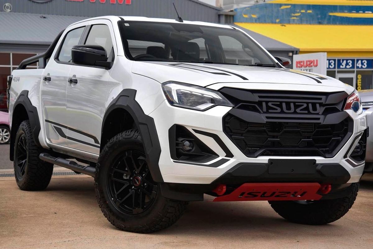 2025 Isuzu D-MAX BLADE 4X4