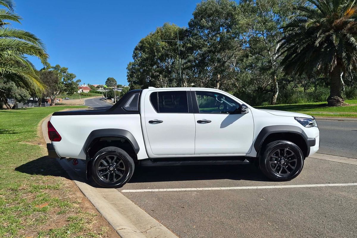 2024 Toyota Hilux Rogue 48V GUN126R 4X4