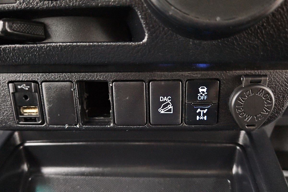 2021 Toyota Hilux SR GUN126R 4X4