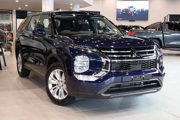 2025 Mitsubishi Outlander ES ZM