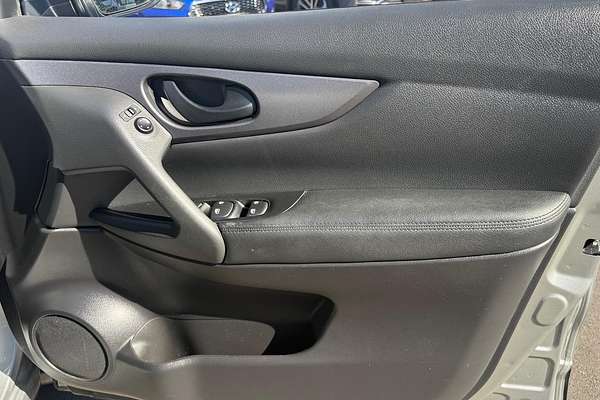 2019 Nissan QASHQAI ST J11 Series 2 thumb-6