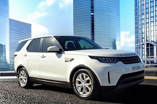 2018 Land Rover Discovery TD4 S Series 5