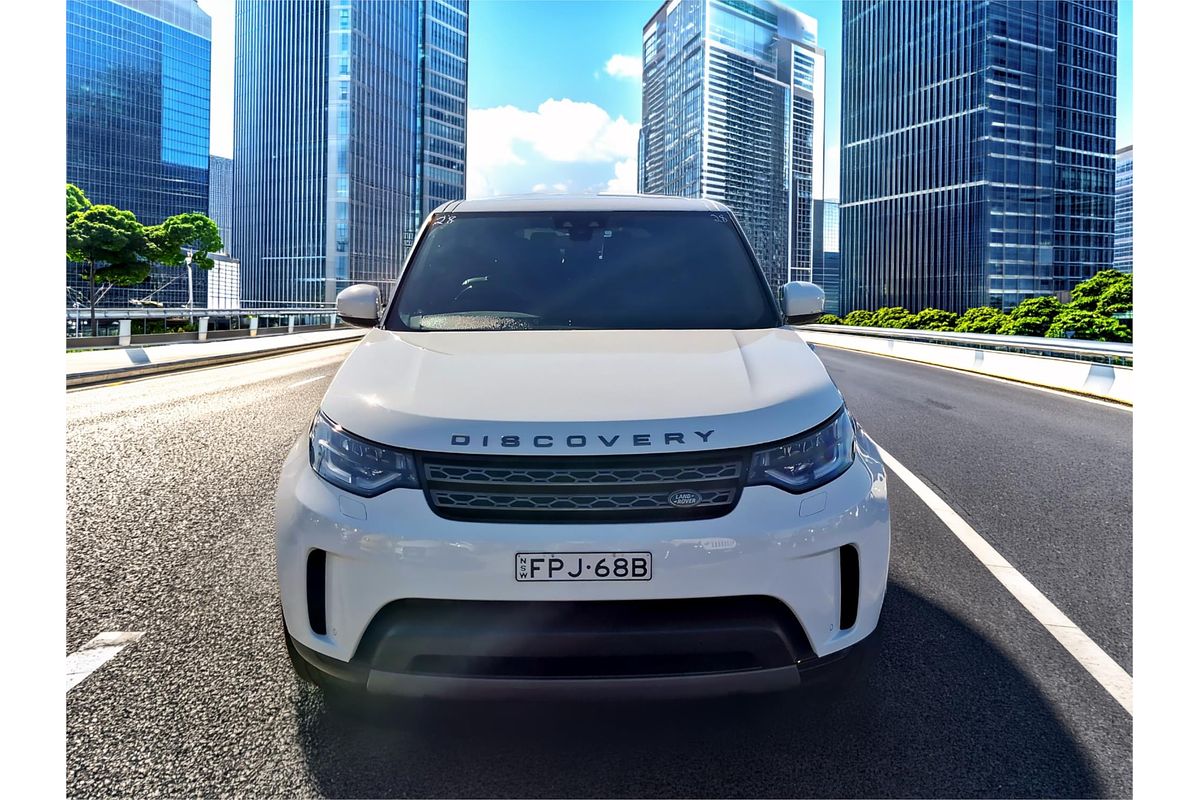 2018 Land Rover Discovery TD4 S Series 5