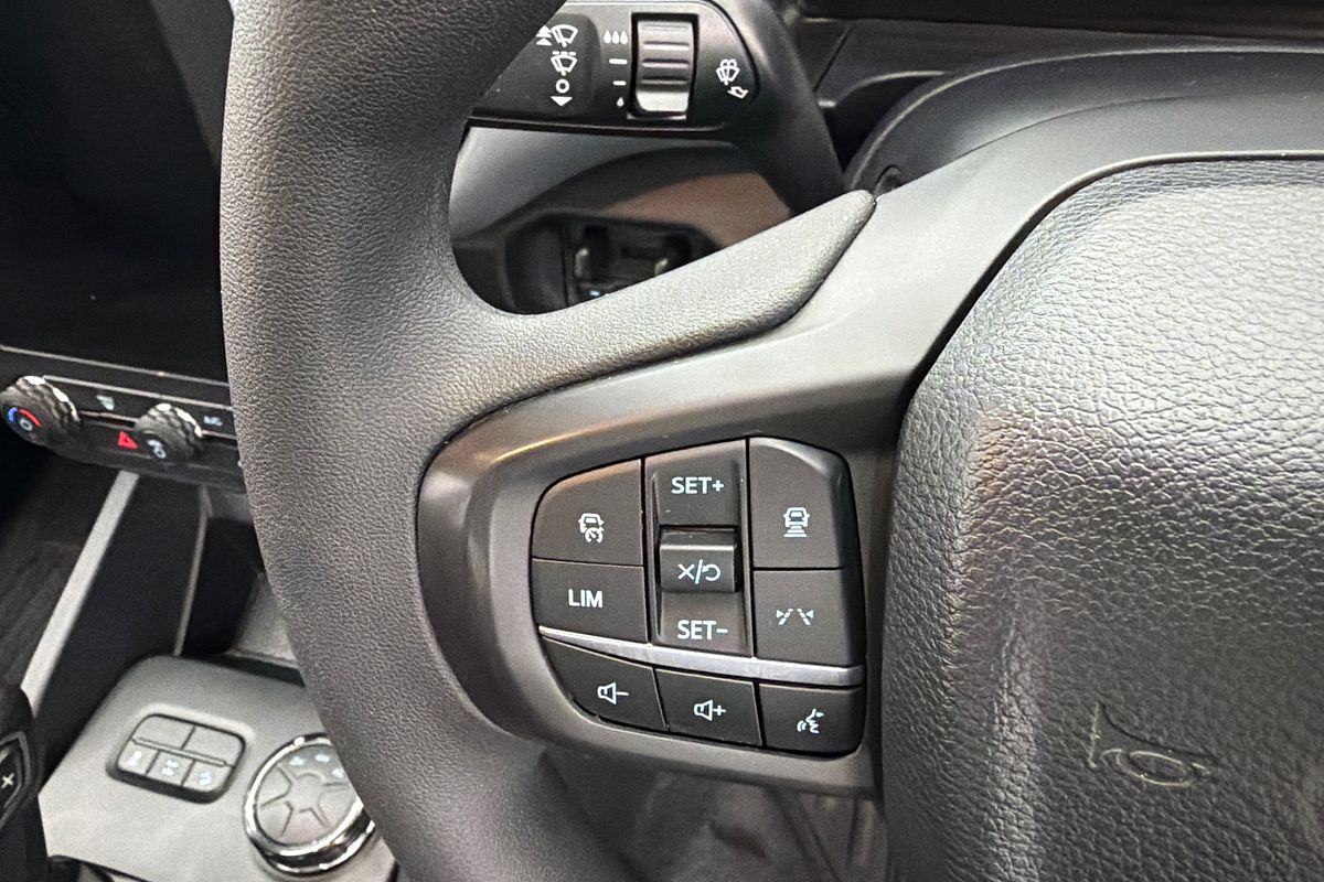 2024 Ford Ranger XL 4X4 2.0L