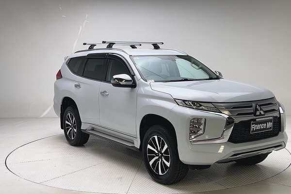 2021 Mitsubishi Pajero Sport GLS QF thumb-1