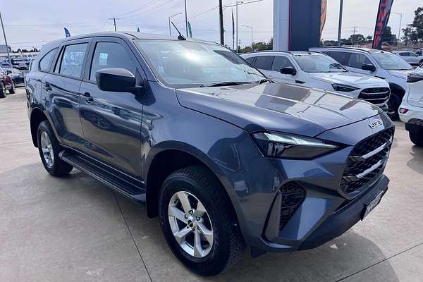 2025 Isuzu MU-X LS-M