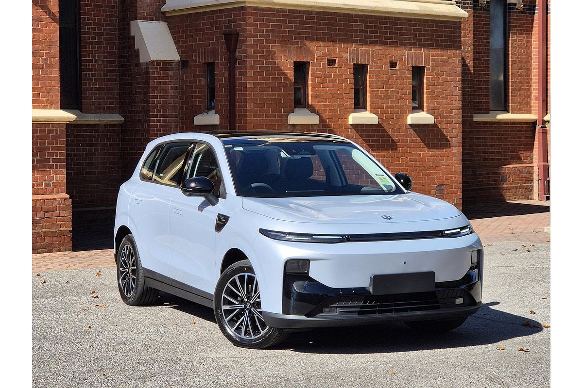 2025 Leapmotor B10 Style A12