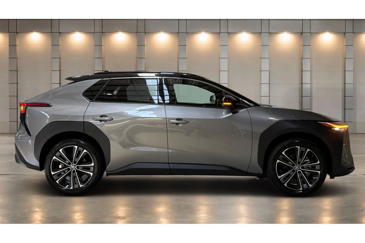 2024 Toyota bZ4X YEAM15R