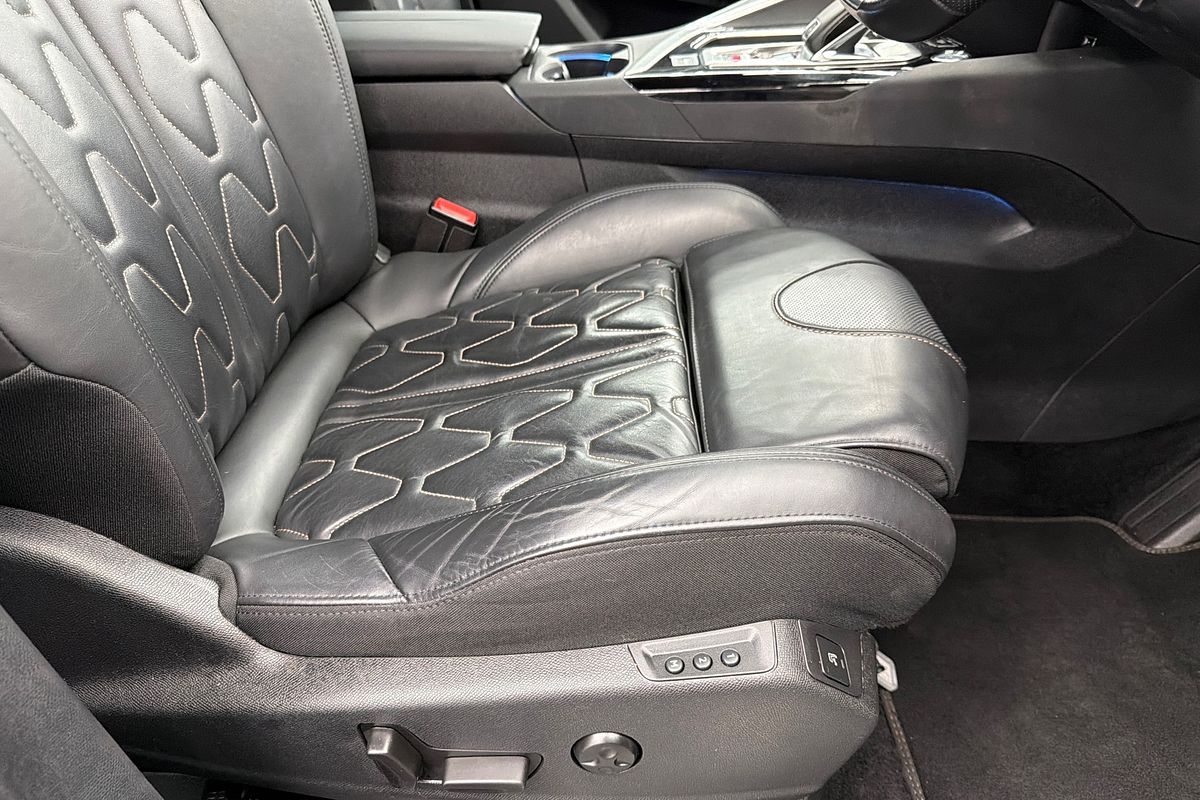 2018 Peugeot 5008 GT Line P87