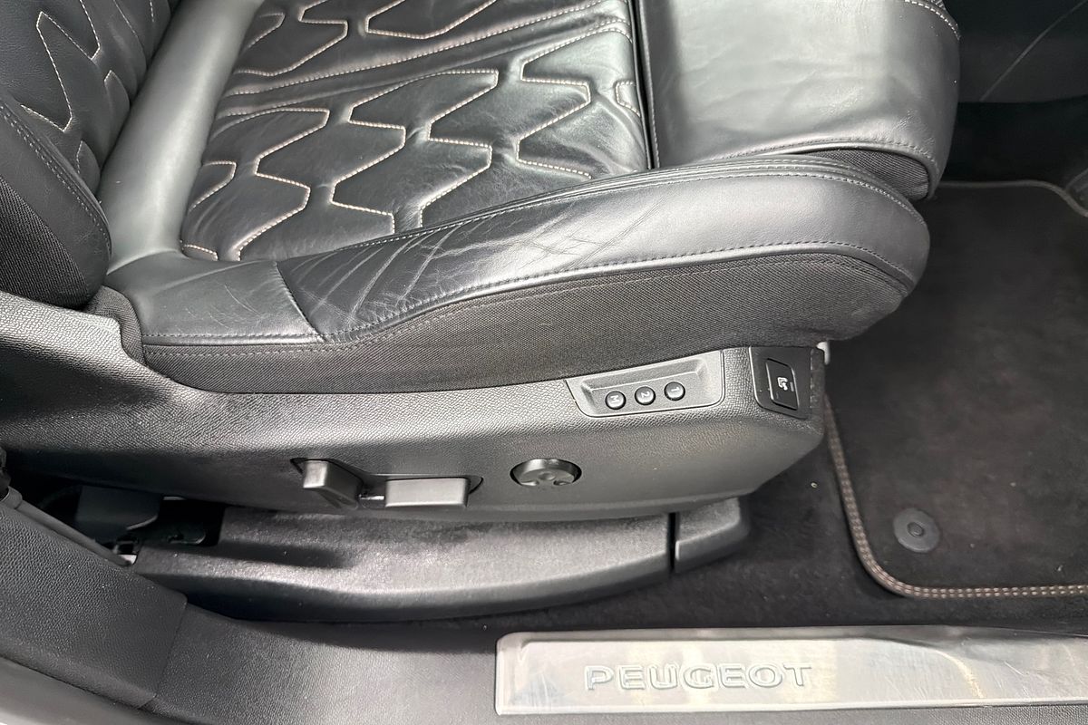 2018 Peugeot 5008 GT Line P87