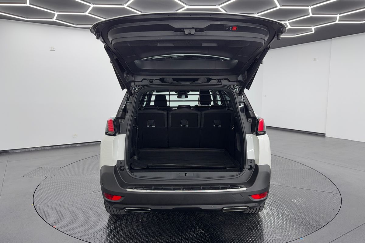 2018 Peugeot 5008 GT Line P87