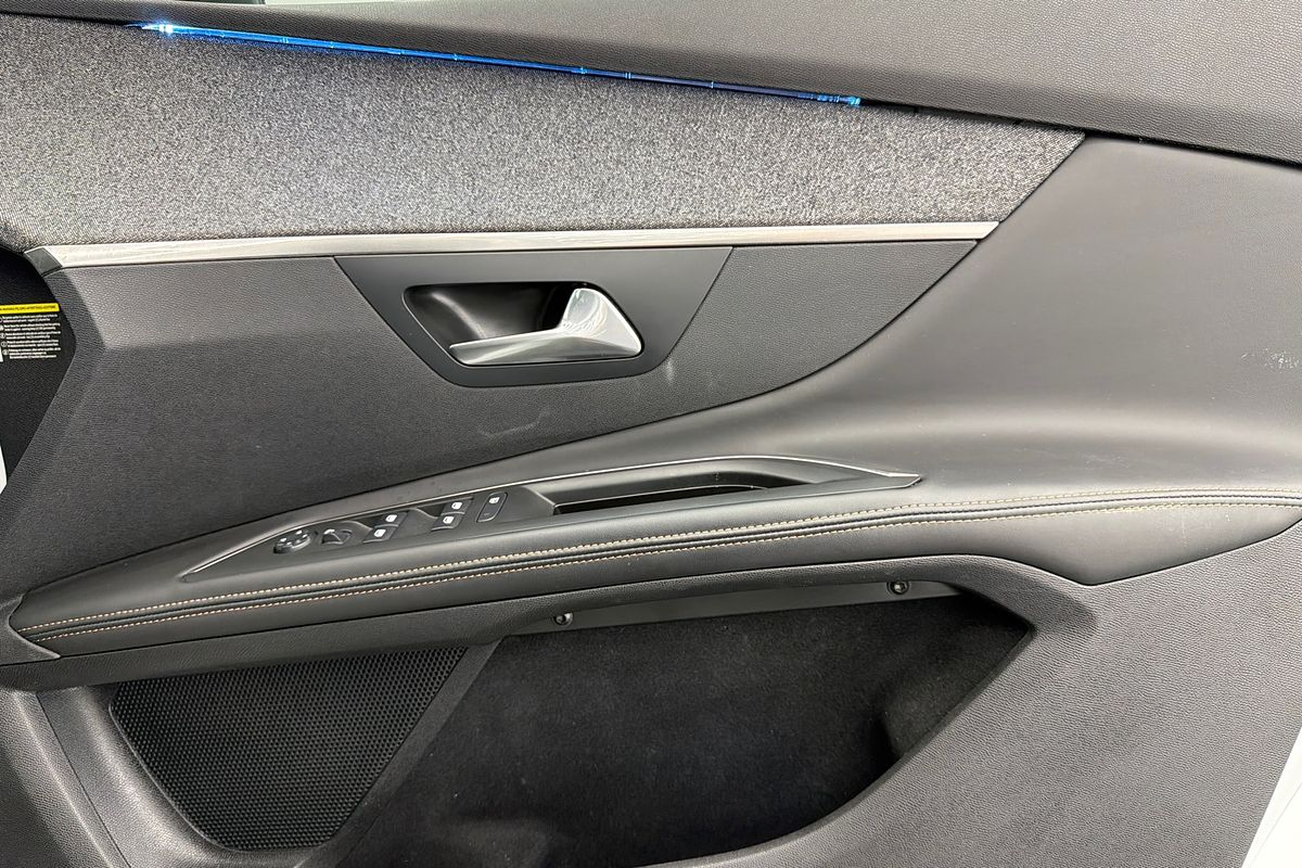 2018 Peugeot 5008 GT Line P87