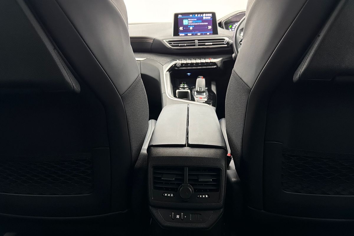 2018 Peugeot 5008 GT Line P87