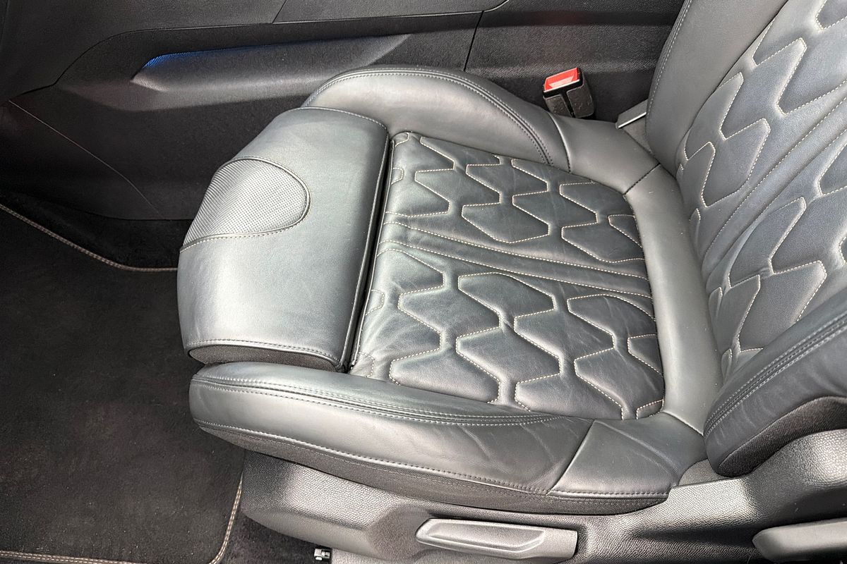 2018 Peugeot 5008 GT Line P87