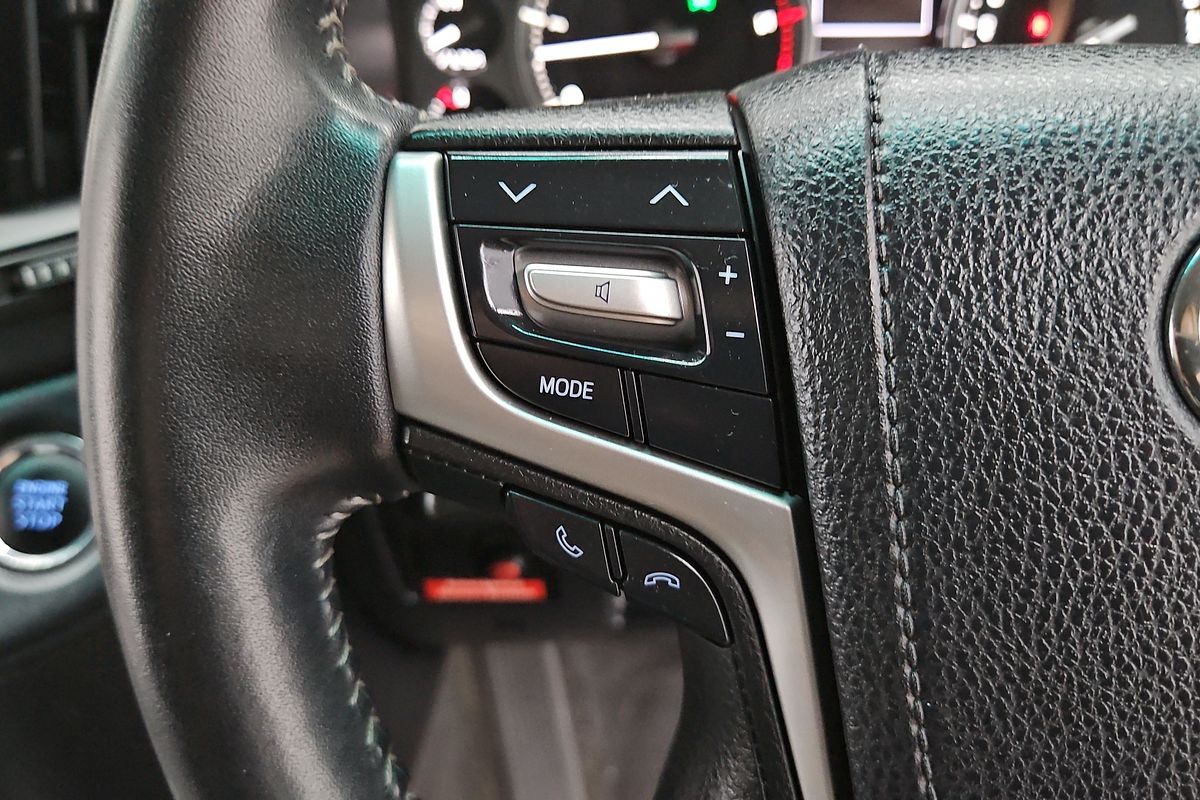 2019 Toyota Landcruiser GXL VDJ200R