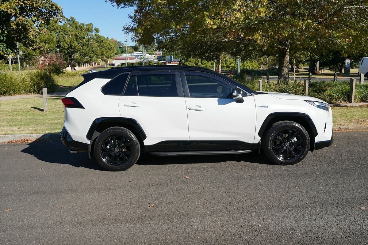 2022 Toyota RAV4 XSE AXAH54R