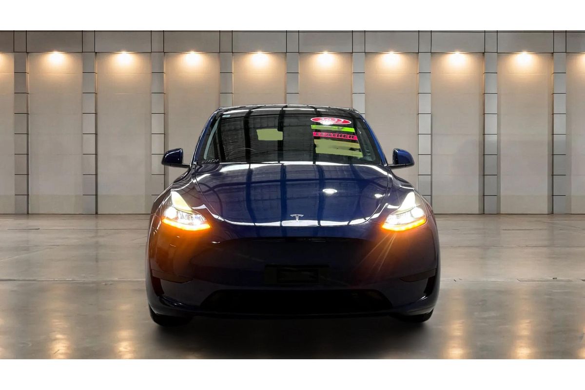2022 Tesla Model Y Rear-Wheel Drive
