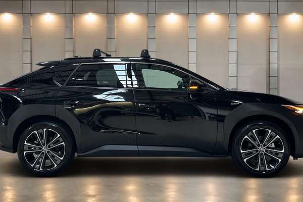 2024 Toyota bZ4X YEAM15R