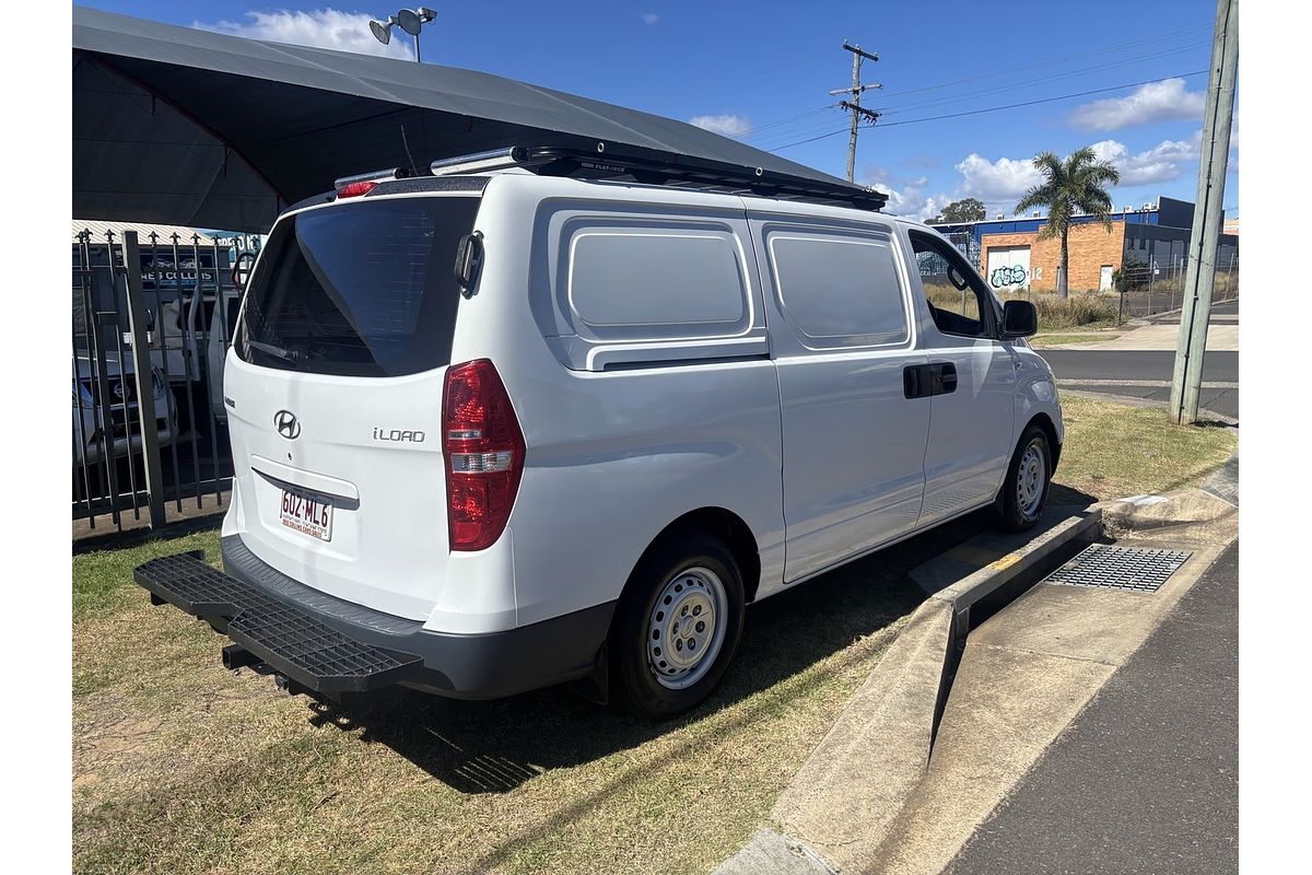 2017 Hyundai iLoad TQ3-V Series II