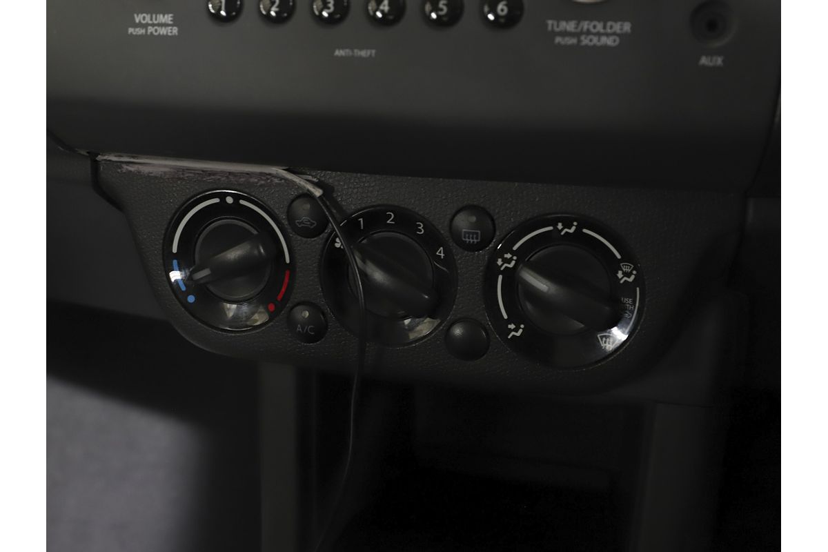 2010 SUZUKI SWIFT  5 SP MANUAL 5D HATCHBACK 4CYL