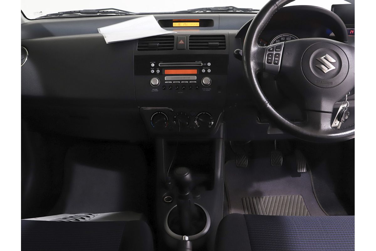 2010 SUZUKI SWIFT  5 SP MANUAL 5D HATCHBACK 4CYL