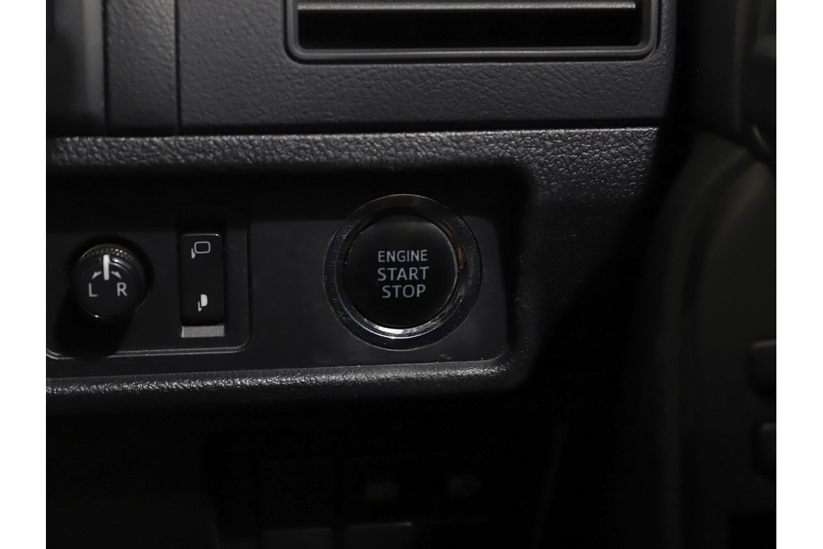 Prado GXL 2.8L T Diesel Automatic Wagon 4277430 003