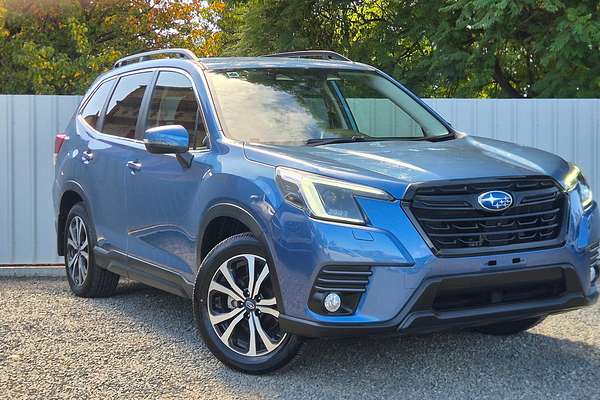 2022 Subaru Forester 2.5i Premium S5